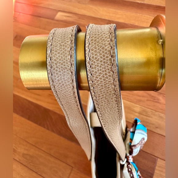 Michael Kors Taupe Tote Bag with Blue Scarf EUC - Picture 11 of 13